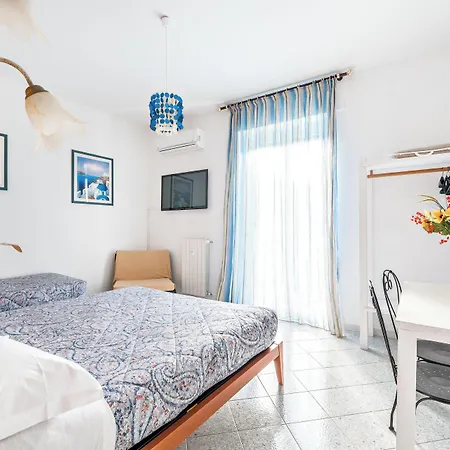 Lia 2 Affittacamere 3*